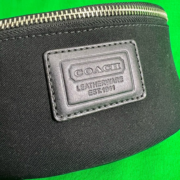 Coach Fanny Pack - Picture 1 of 7